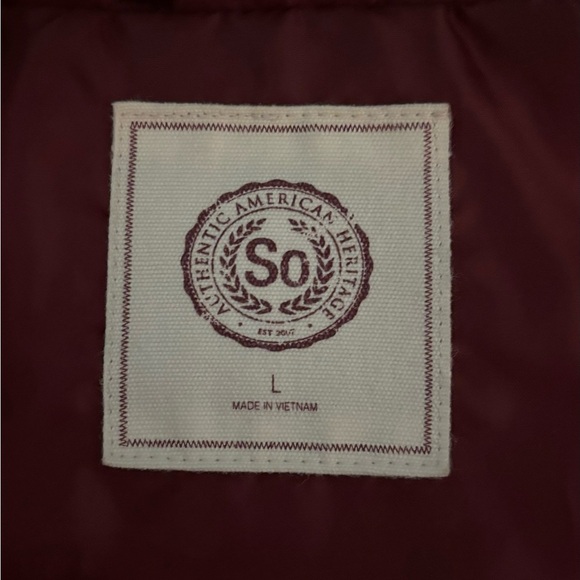 So Authentic American Heritage Womens Junior Sz L Burgundy Puffer Vest Polyester - Picture 3 of 7